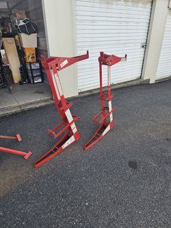 Pump Jax  W/Material Outriggers And Braces