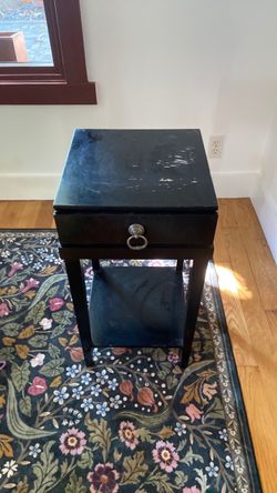 Black side table