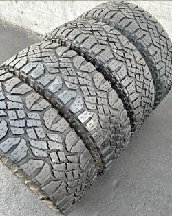 275 70 18 Goodyear tires Con 80% de Vida Las 4