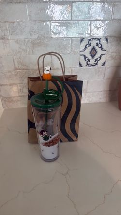 Starbucks Limited Edition snoopy