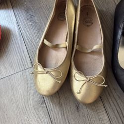 Flats Shoes Girls Size 4 -5  Big Kid