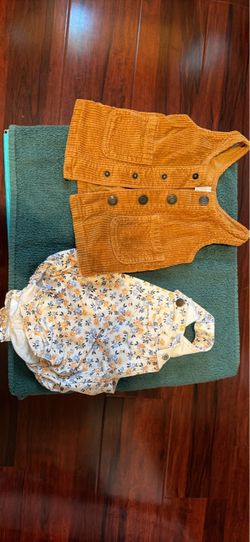 Baby girl overalls size 3 months