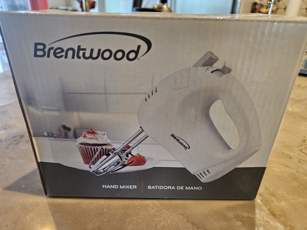 Brentwood Hand Mixer