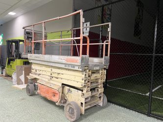 Scissor Lift Large JLG 2646 ES