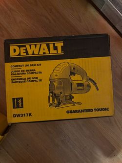 DeWalt DW317K Compact Jig Saw Kit