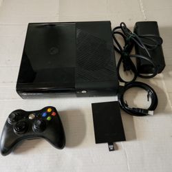 Microsoft Xbox 360 E 500GB Black Console Model 1538 Bundle w/ Controller & Cords 10 Games Bundle 