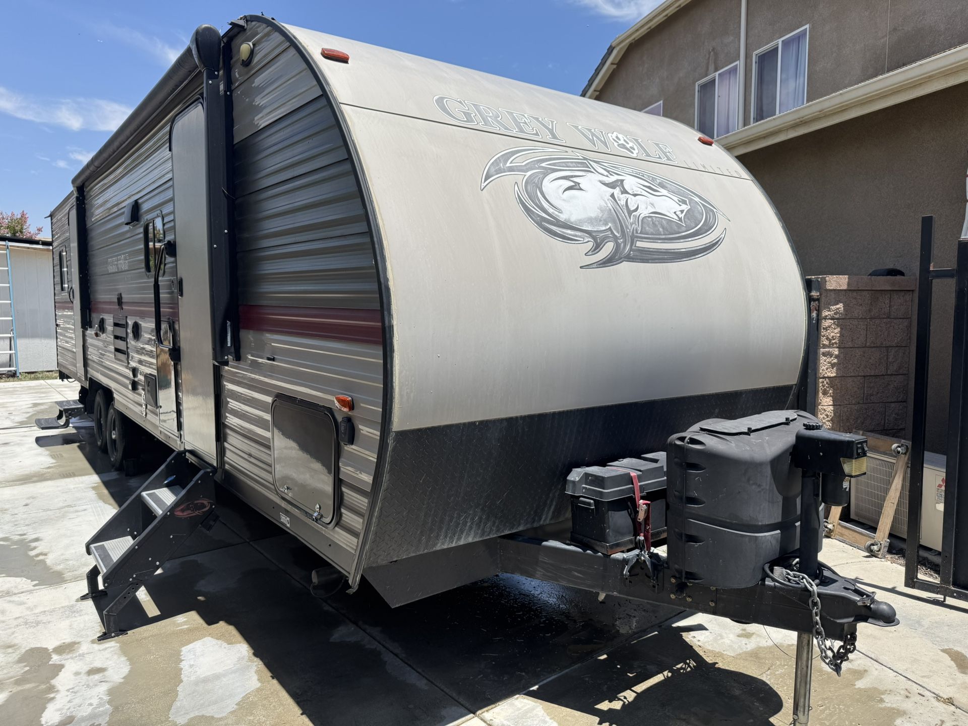 2018 Forest River Grey Wolf Travel Trailer Toy Hauler 27RR