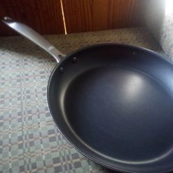 Black Frying Pan 