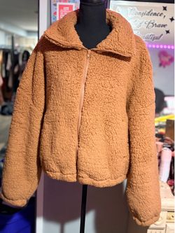 NWOT Teddy Fleece Sherpa zip up Jacket-M