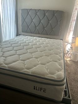 Queen size bed