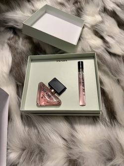 prada perfume 