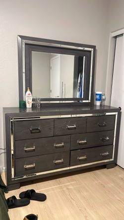 Dresser