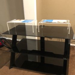 Wire Shelf Both For 8$