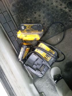 DeWalt Charger And Batteries 20v