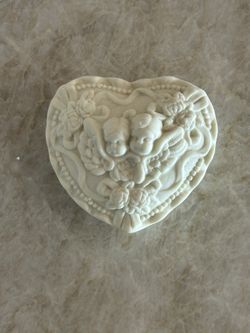 Heart Shaped Ivory Colored Porcelain Jewelry Box.