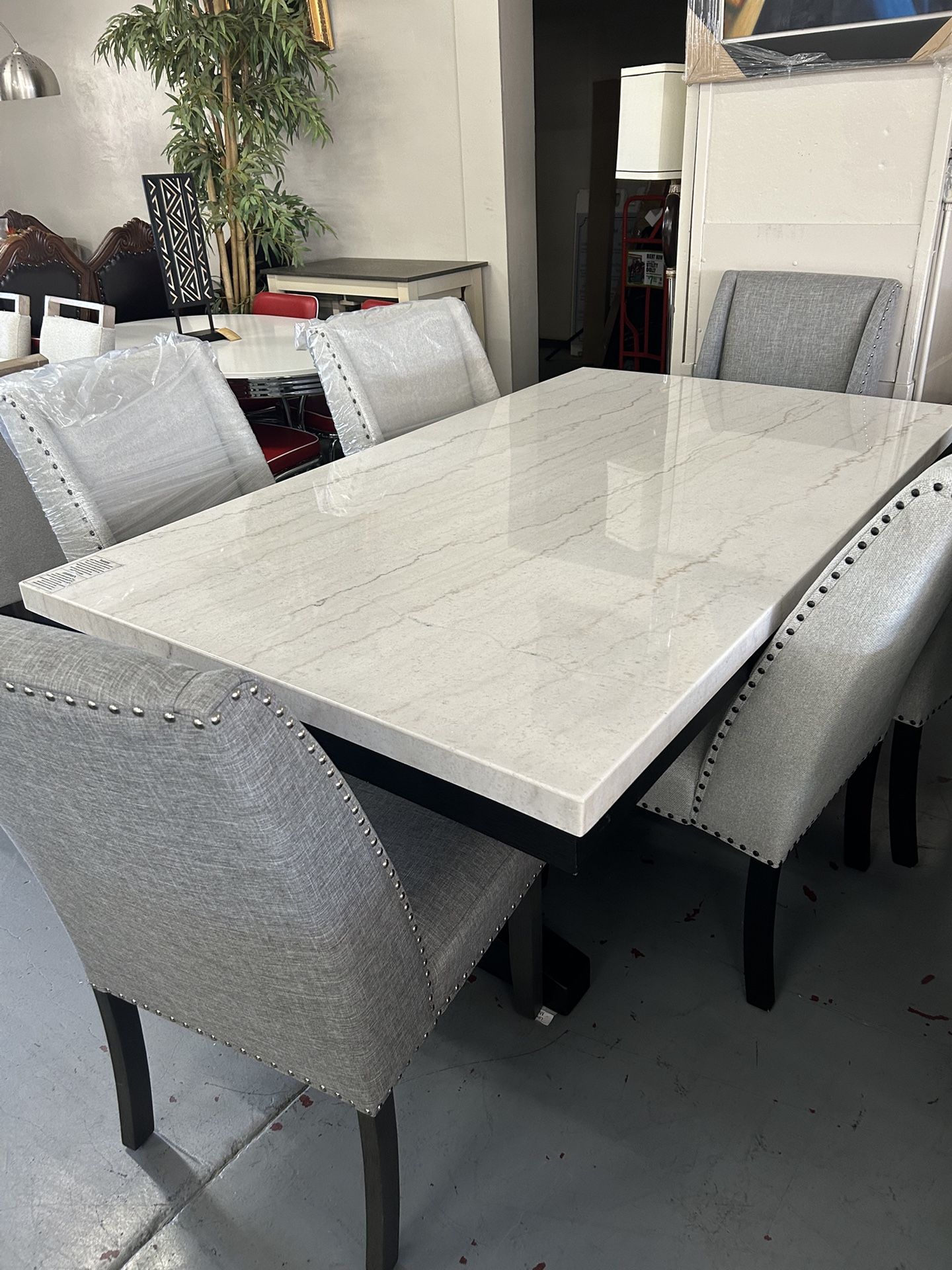 Mesas > Comedores > Dining Tables In Stock