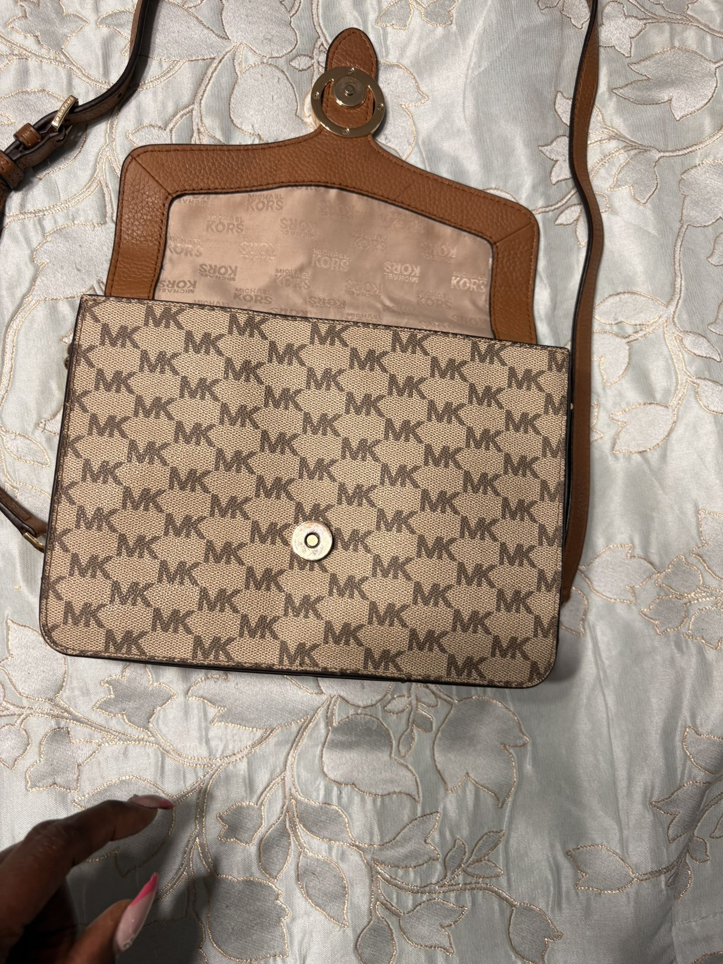 Michael Kors Cross Body Bag