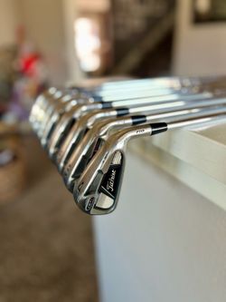 Titleist 710 AP1 Iron Set
