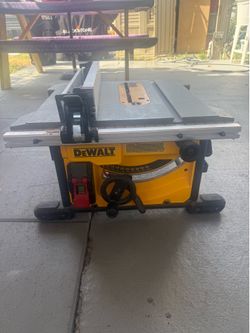 Table saw DeWalt 8-1/4