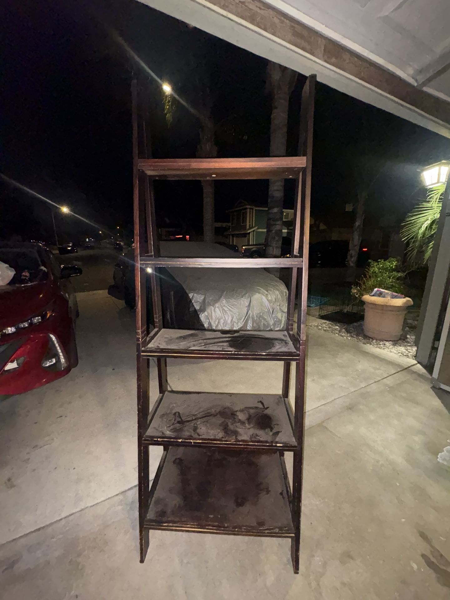 Leaning Ladder Bookshelf