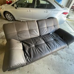 Couch Futon With Outlets
