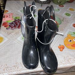 Brand New Toddler Size 6 Light Up Rain Boots 