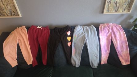 Girls’ Jogger/Sweatpants Bundle – Size 6
$20 OBO 💕