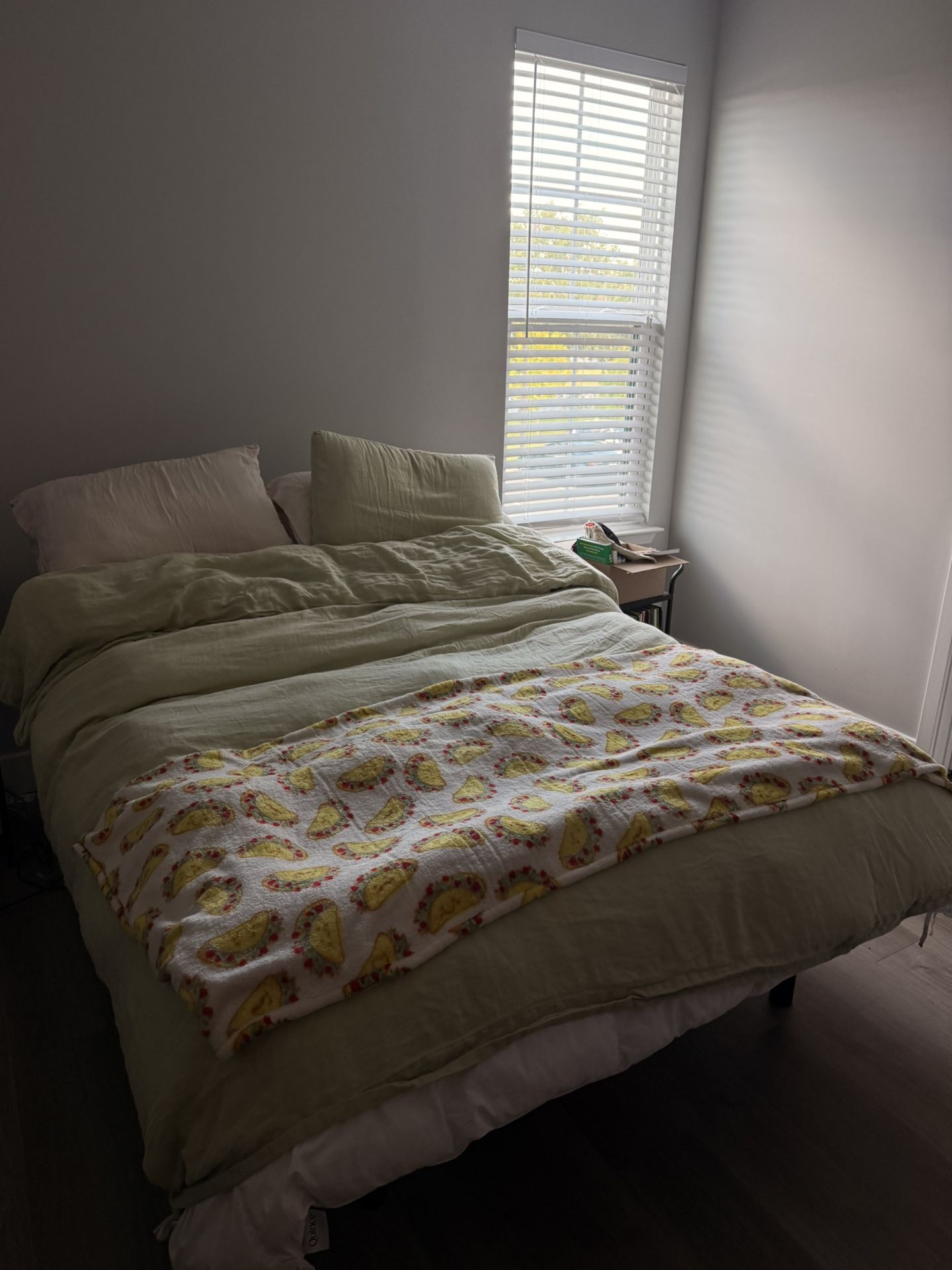 Queen Size Bed Frame And Mattress