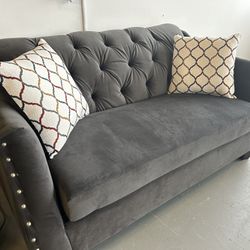 Closeout! Loveseat Only