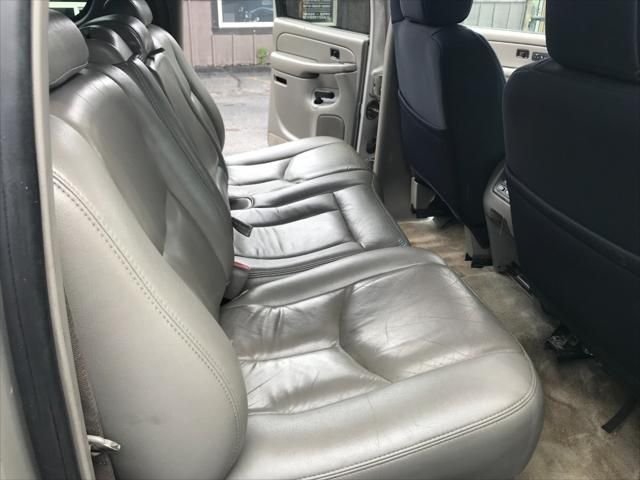 2004 Chevrolet Suburban
