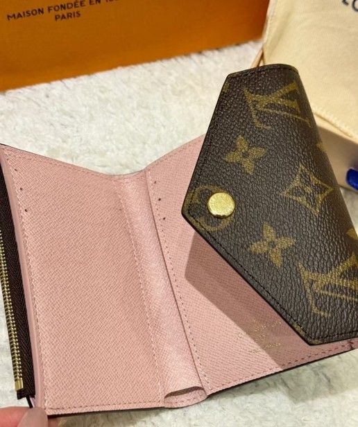 LV Victoria Wallet