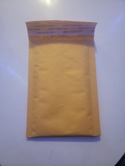 150 CT. Self-sealing Padded Bubble Mailers (5x7)