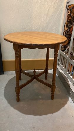Small Round Decor Wood Table