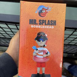 Mr. Splash bobblehead