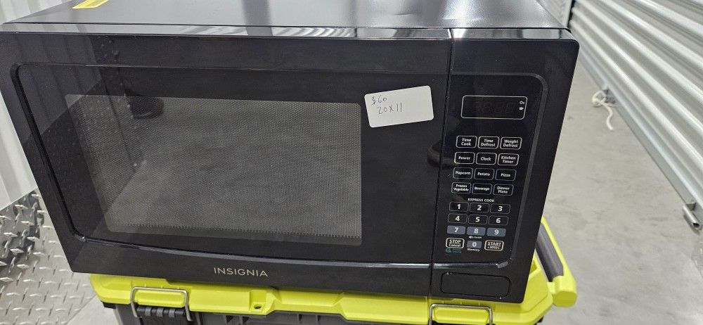 Used insignia 1.1 cu. ft. Microwave