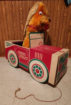 Cuddly Dudley Vintage Large Stuffed Plush with Toy Cardboard Car