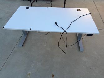 Electric Height-Adjustable Standing Desk