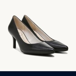 Brand NEW! Women  Heels Nordstrom's Pump/Size 9.5  *Lifestride Sevyn*