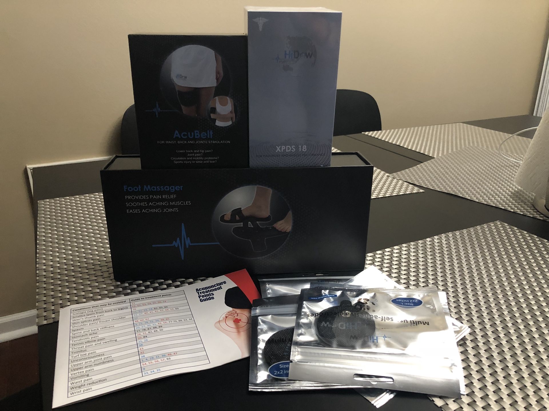 TENS unit Hidow XPDS 18 and accessories