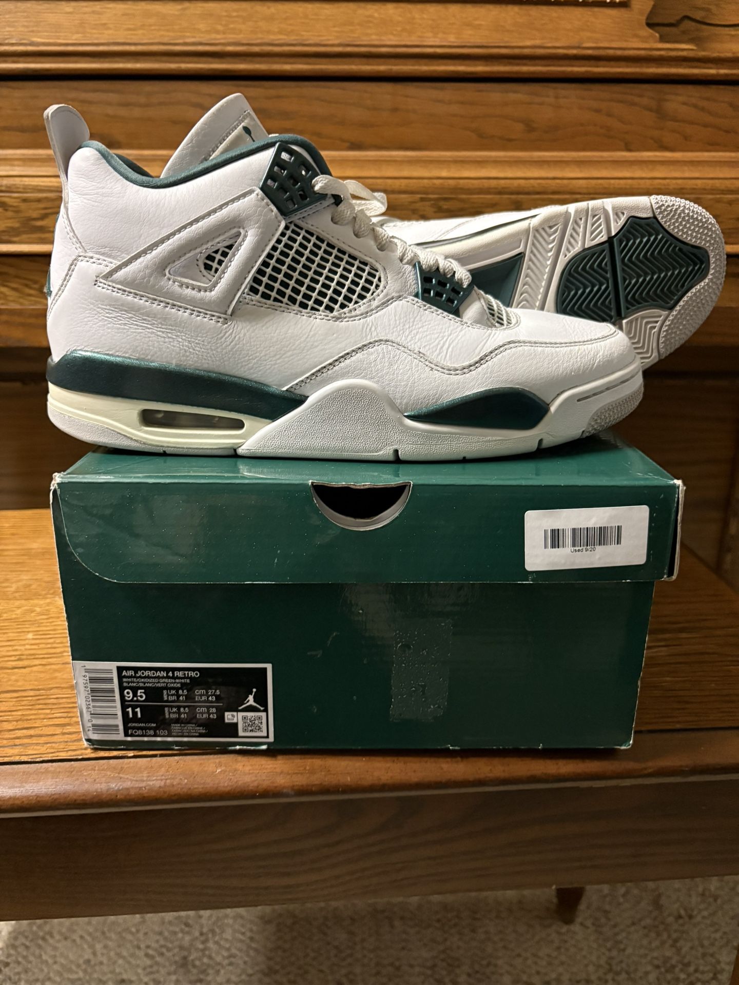Air Jordan 4 Retro White/Oxidized Green-White 9.5m