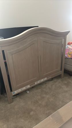 Sorelle Crib