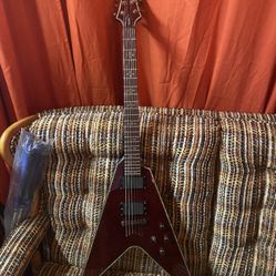 Schecter V-1 Hellraiser