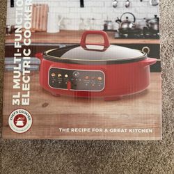 Chef’s Counter 3 L Multi-Function Electric Cooker — New in box 3-liter multi-use electric pot for soups, stews, frying & more. Easy temperature dial, 