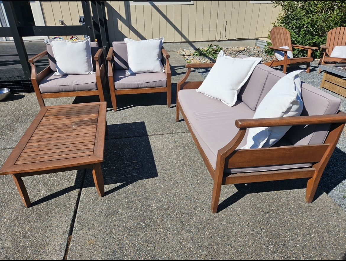 Patio Furniture 