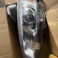 Subaru 2015-2020 headlight. Driver side
