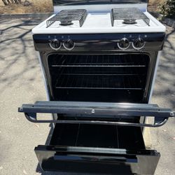 Whirlpool stove for burners