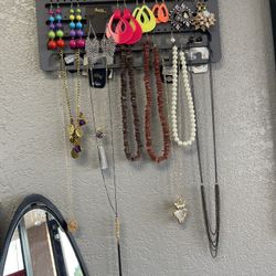 Shop Our Boutique, Londyn’s Studio Salon & Boutique 