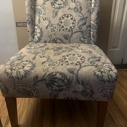 Single Chair