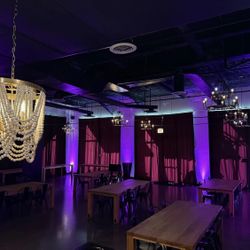 23 High Powered Battery Uplights