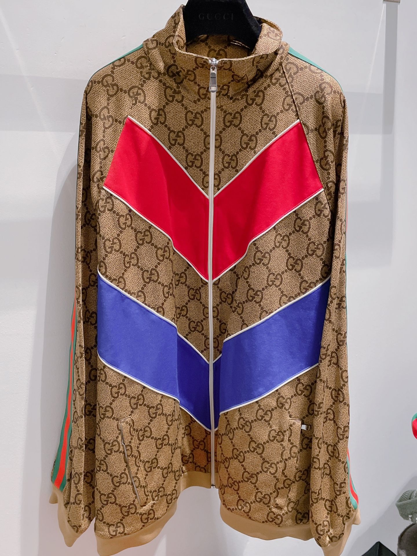 New- Gucci Men’s Oversized jacket (size M)